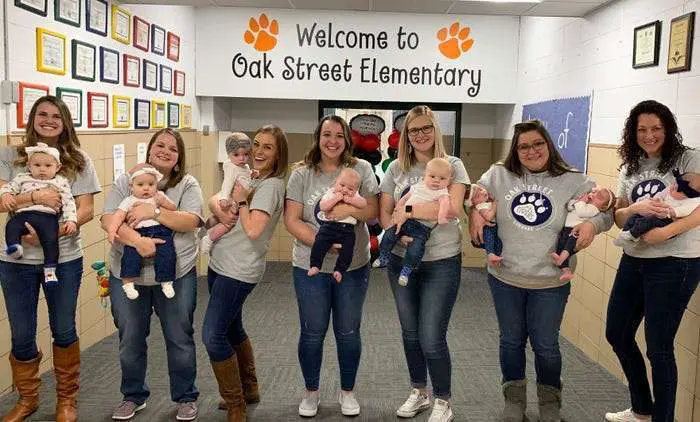 7 teachers were pregnant at the same time in Kansas elementary school