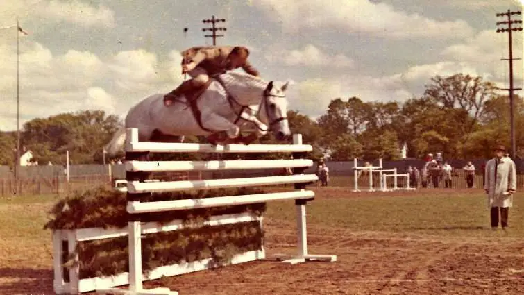 
Horse Trainer Harry deLeyer spent his last $80 to save a horse and made him a Legend
