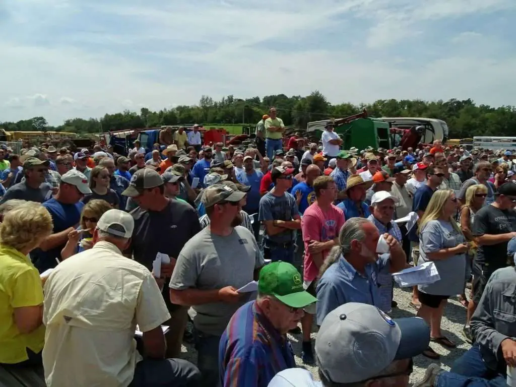 200 Nebraska Farmers Remained Silent, That Real Owner to Reclaim His Family Farm During The Auction