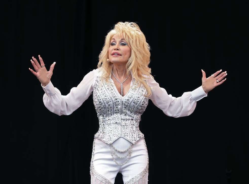 Story Behind Dolly Parton's 100 Millionth Book Dedication Ceremony